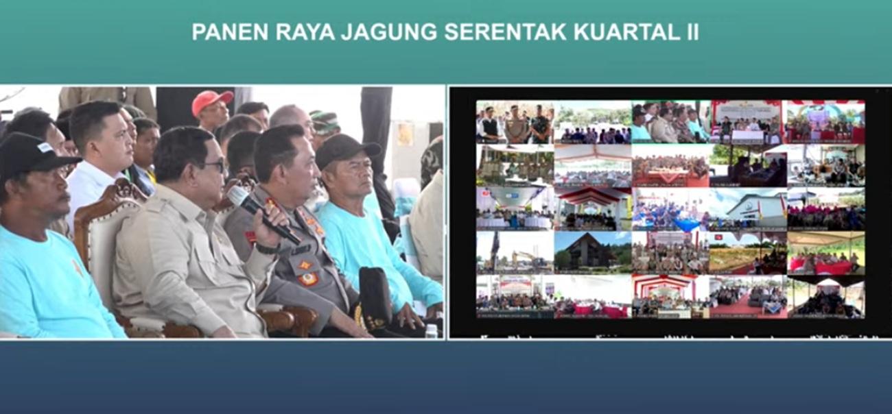 Prabowo Panen Raya Jagung di Kalbar